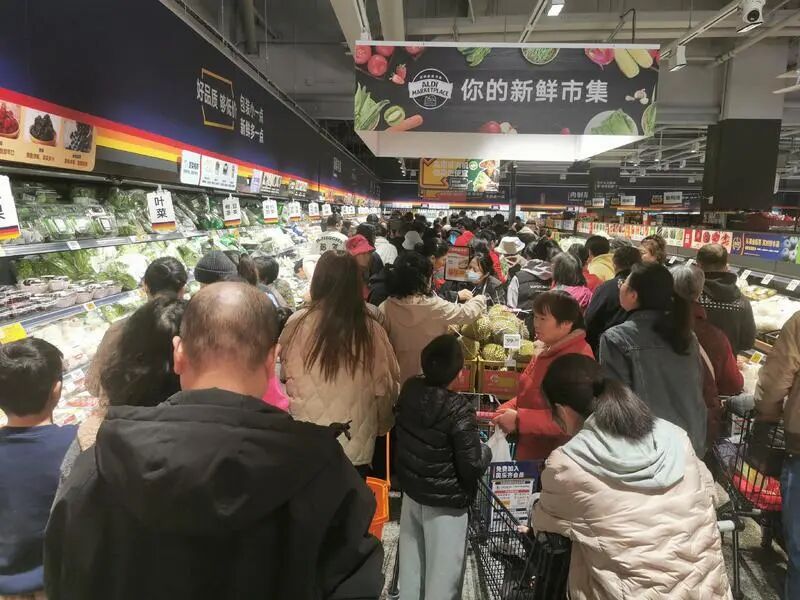 不用跑遠！顧村首家奧樂齊開業，日用百貨低價好物任你囤